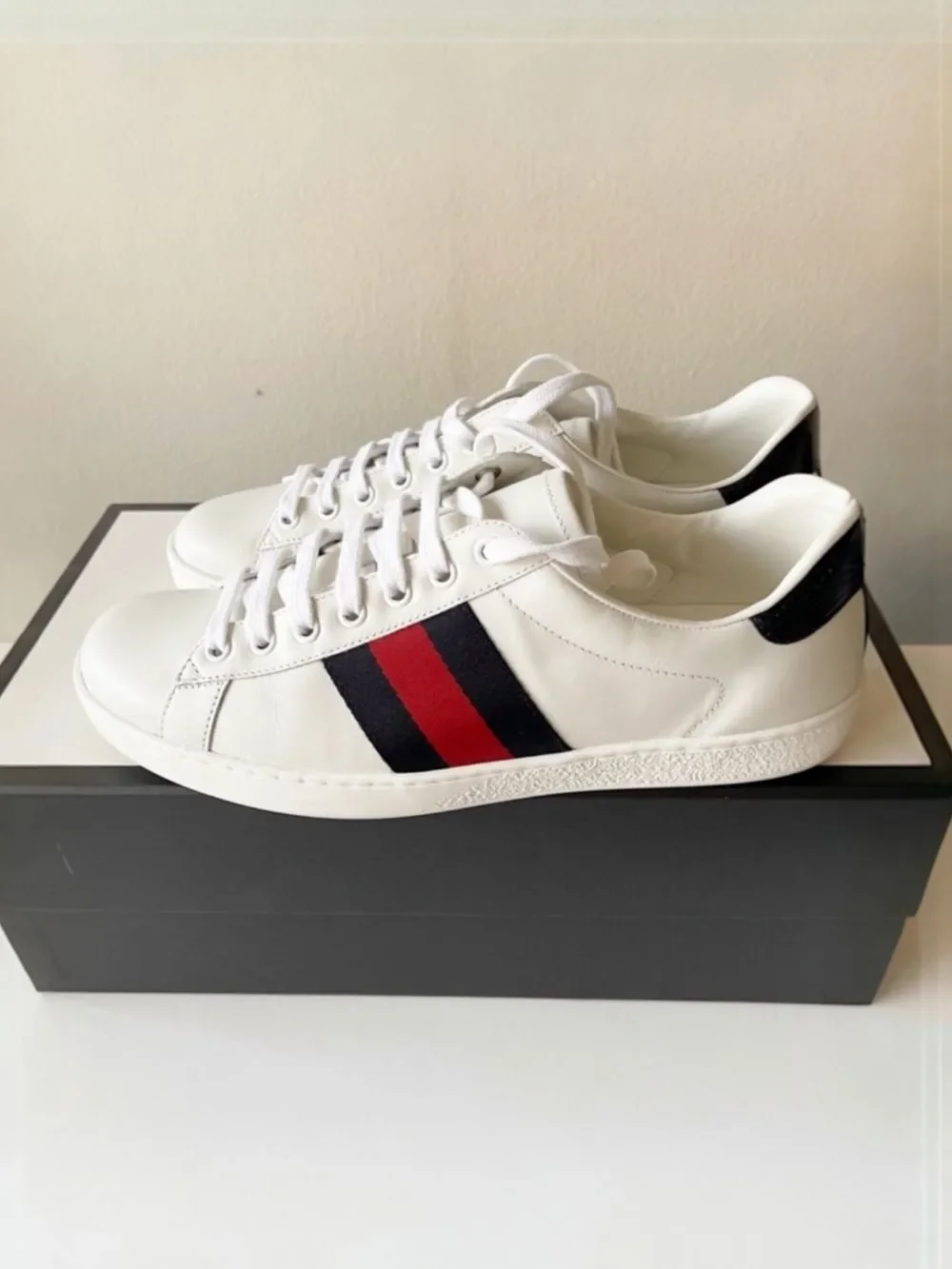 GUCCI Ace Stripe Leather Sneakers White‎ Red Blue Italian size 6.5 / US 8